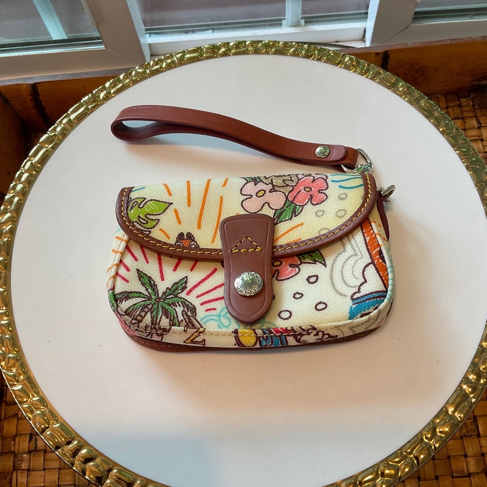 Rare Dooney & Bourke Disney Aulani Small Wristlet Purse